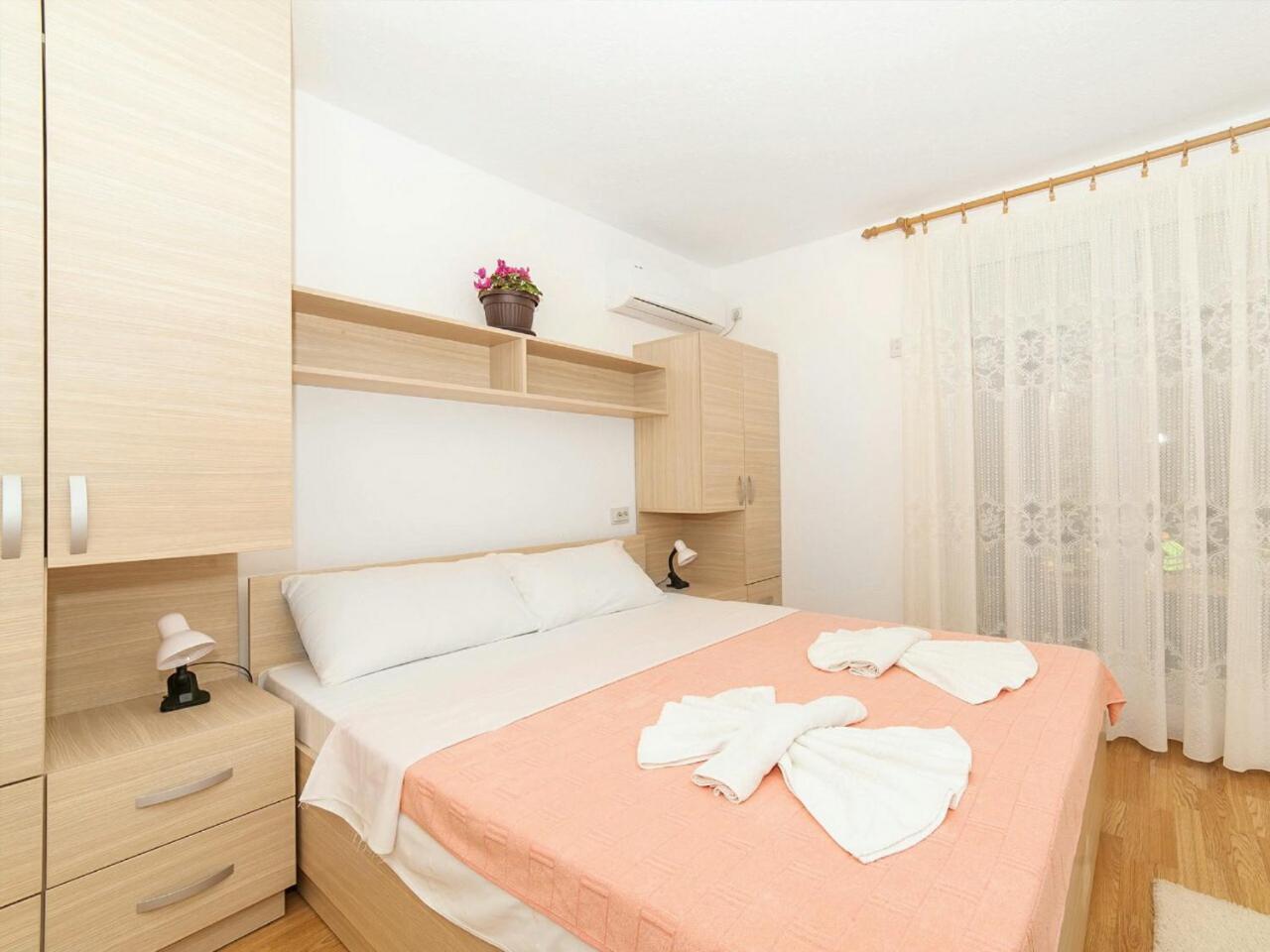 Hana Accommodation Sveti Stefan Exterior photo