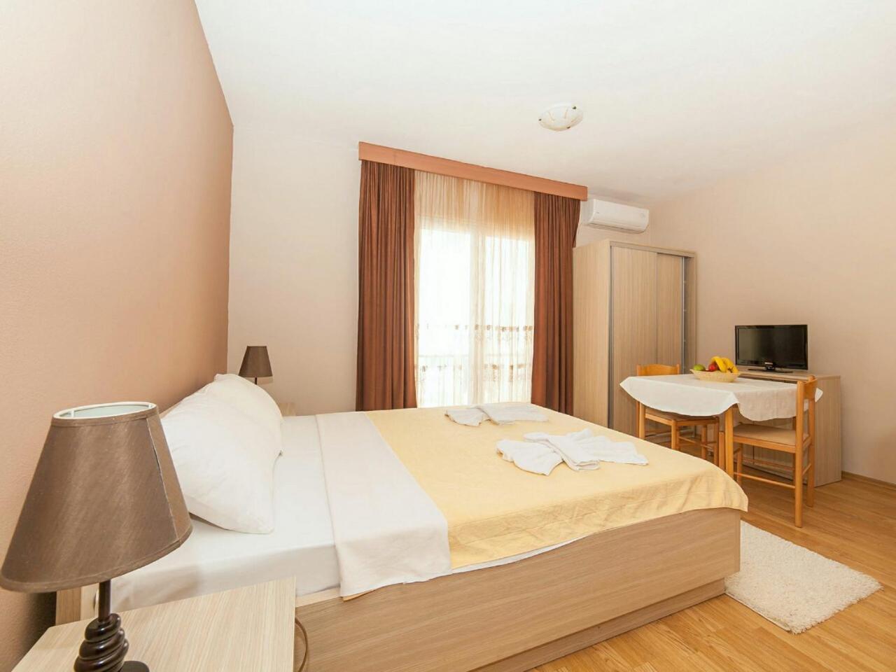 Hana Accommodation Sveti Stefan Exterior photo