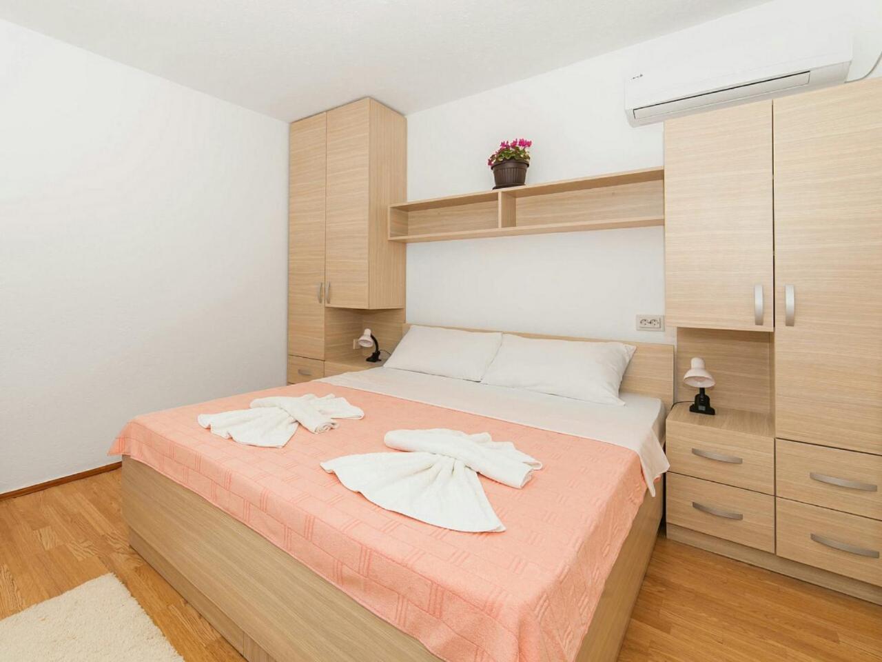 Hana Accommodation Sveti Stefan Exterior photo