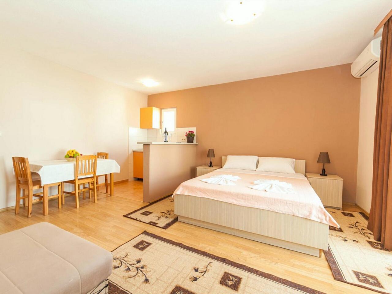 Hana Accommodation Sveti Stefan Exterior photo